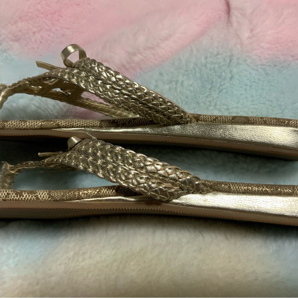 Guess // Gold sandal - Picture 8 of 8